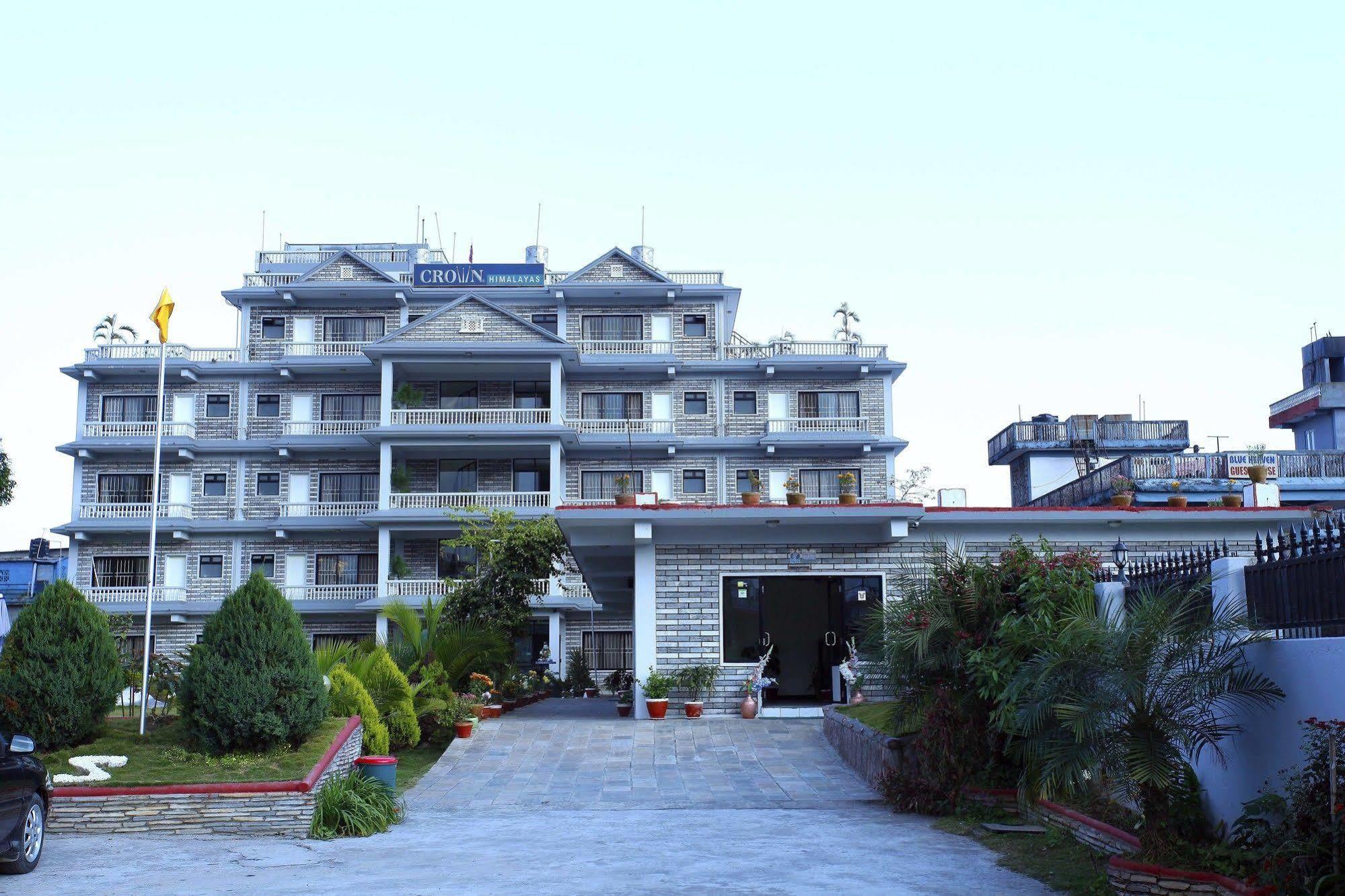 Hotel Crown Himalayas Pokhara Buitenkant foto